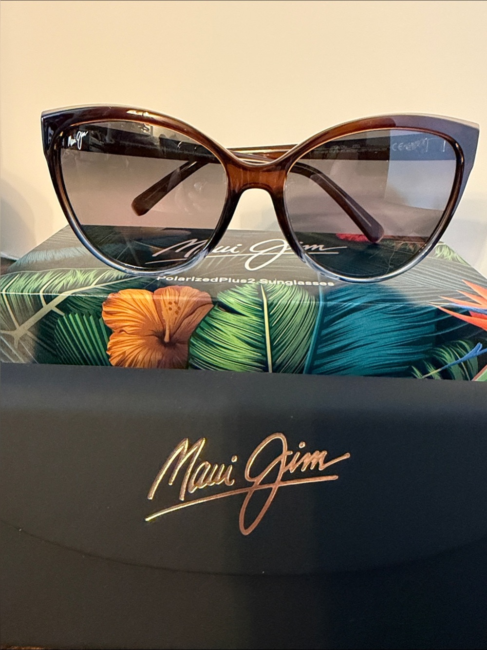 Maui Jim ‘Olu ‘Olu  Tran Dark Chocolate with Blue Cat-Eye Polarized Sunglasses